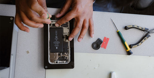 Pros and Cons of Repairing Vs Replacing Your iPhone Battery